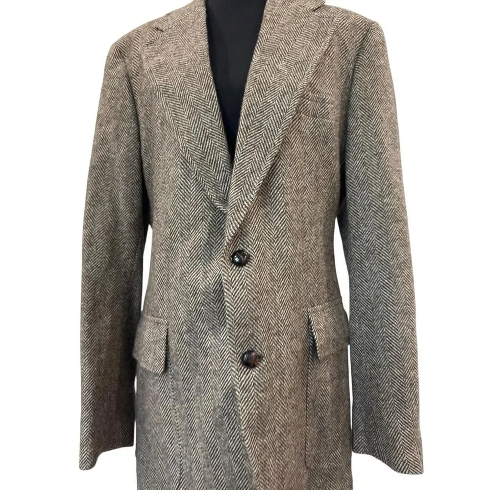 The Bennett House Gray Herringbone Blazer size L